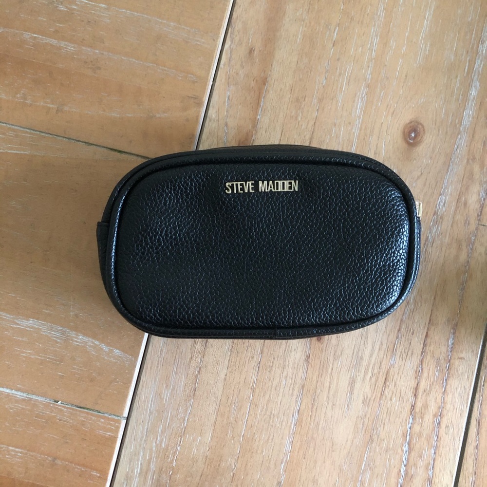 Steve Madden clutch/fanny pack bag